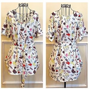 NWOT Jessy B Floral Tie Waist Short Sleeve Blouse